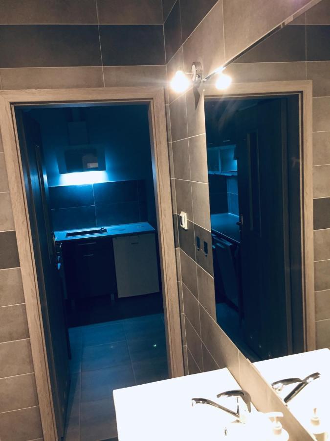 Apartament C18 Jelení Hora Exteriér fotografie